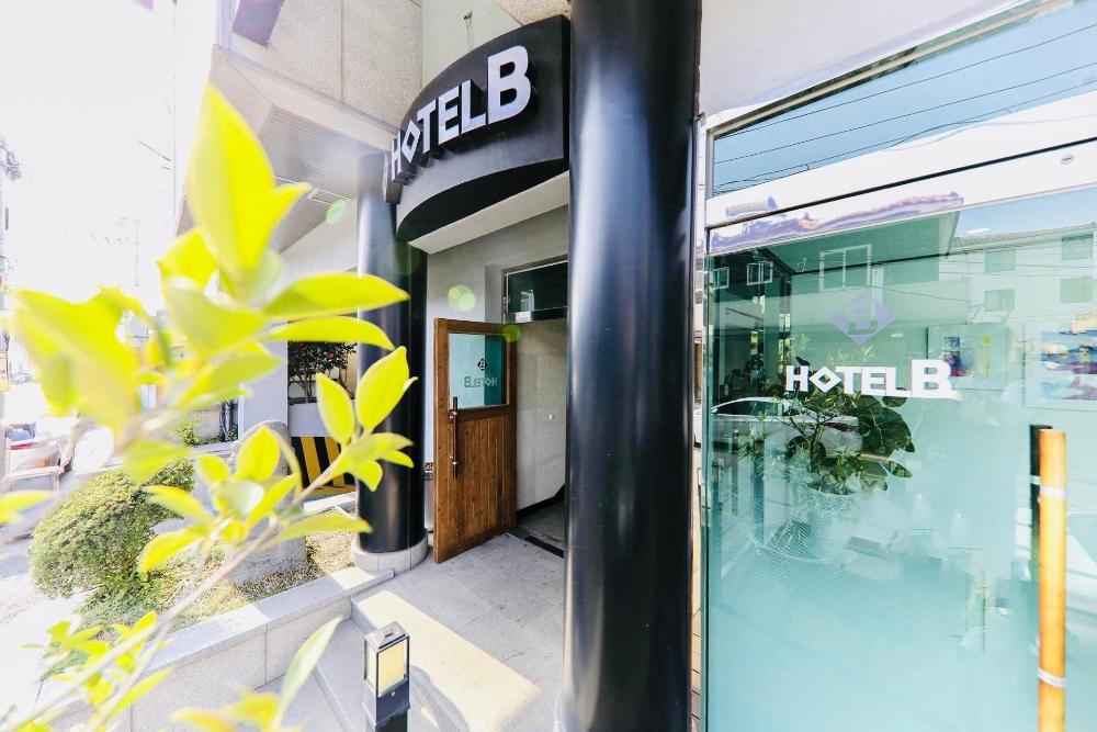 gallery hotel be