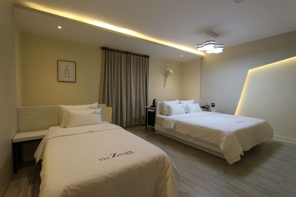 the zenith hotel