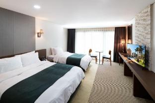 hotel thesoom forest