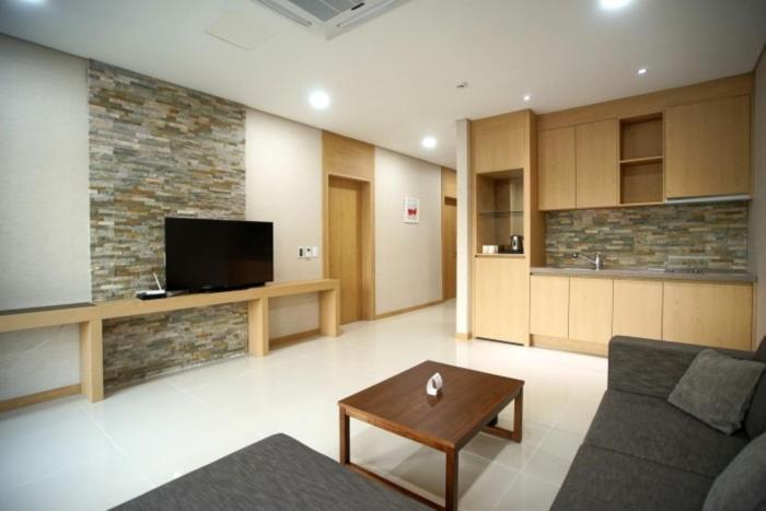 hotel thesoom forest