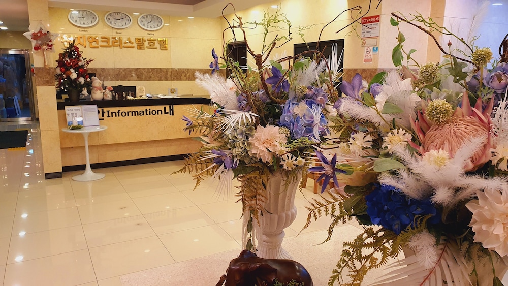 cheonjiyeon crystal hotel