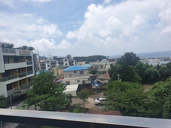 cheonjiyeon crystal hotel