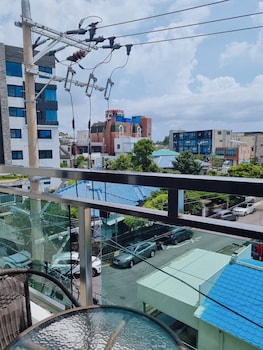 cheonjiyeon crystal hotel