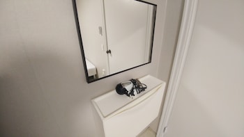 hause itaewon hostel