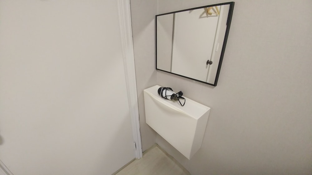 hause itaewon hostel