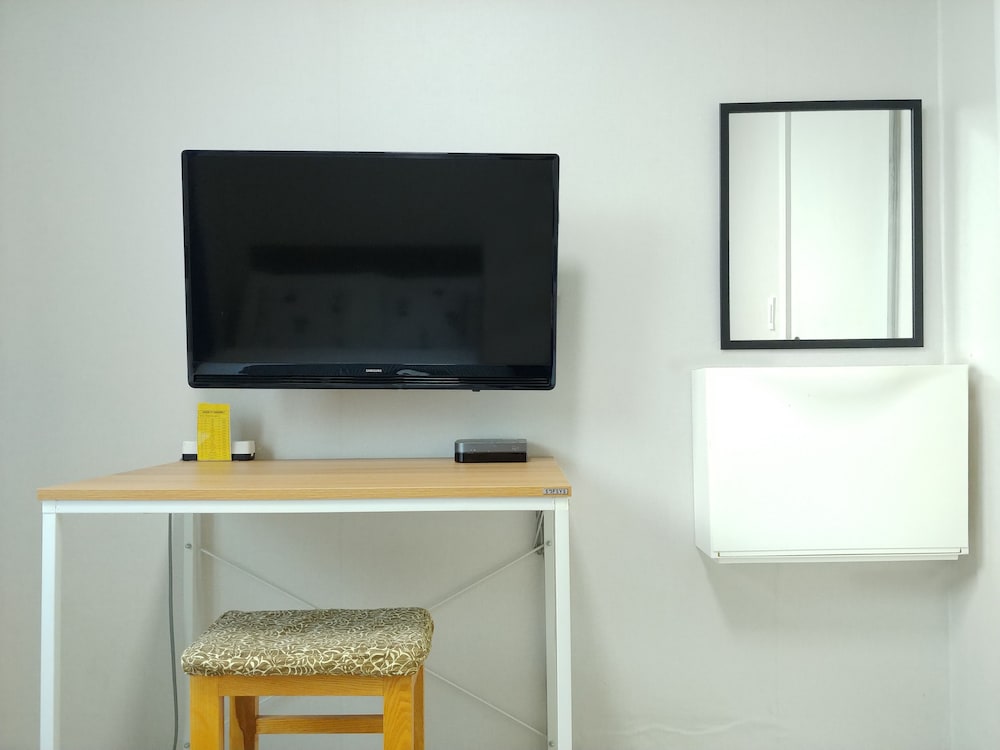 hause itaewon hostel