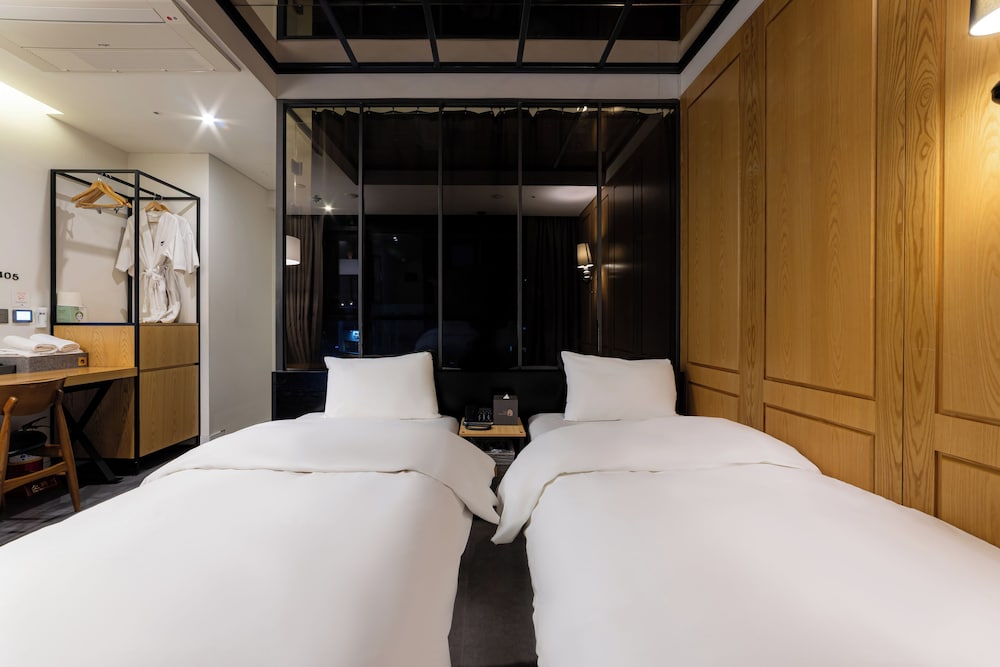 hotel the designers seoul station