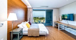 lucid m