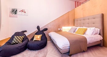 lucid m