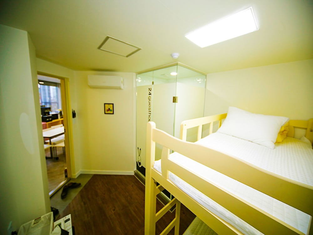 24 guesthouse seoul city hall