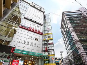 24 Guesthouse Seoul City Hall,3F, 7, Deoksugung-Gil,2 star