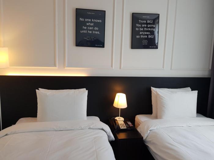 hotel vella suite suwon