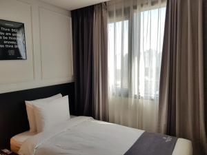 hotel vella suite suwon
