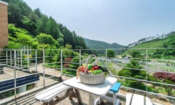 sunny junny pension