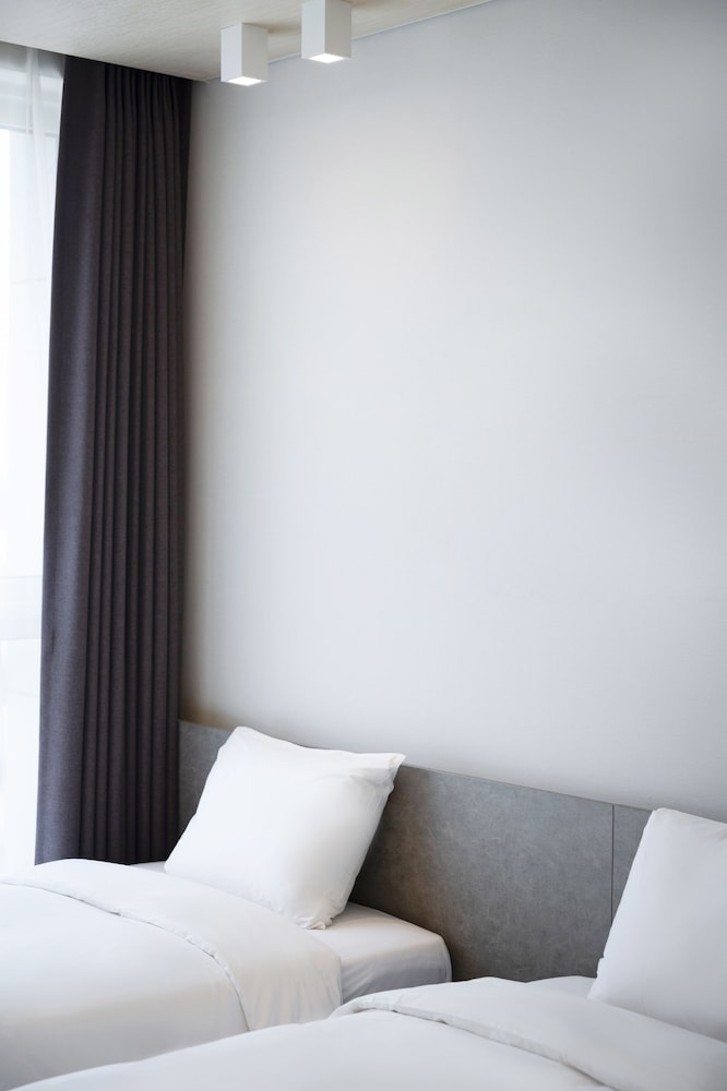 grand city hotel changwon