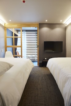royal square hotel seoul