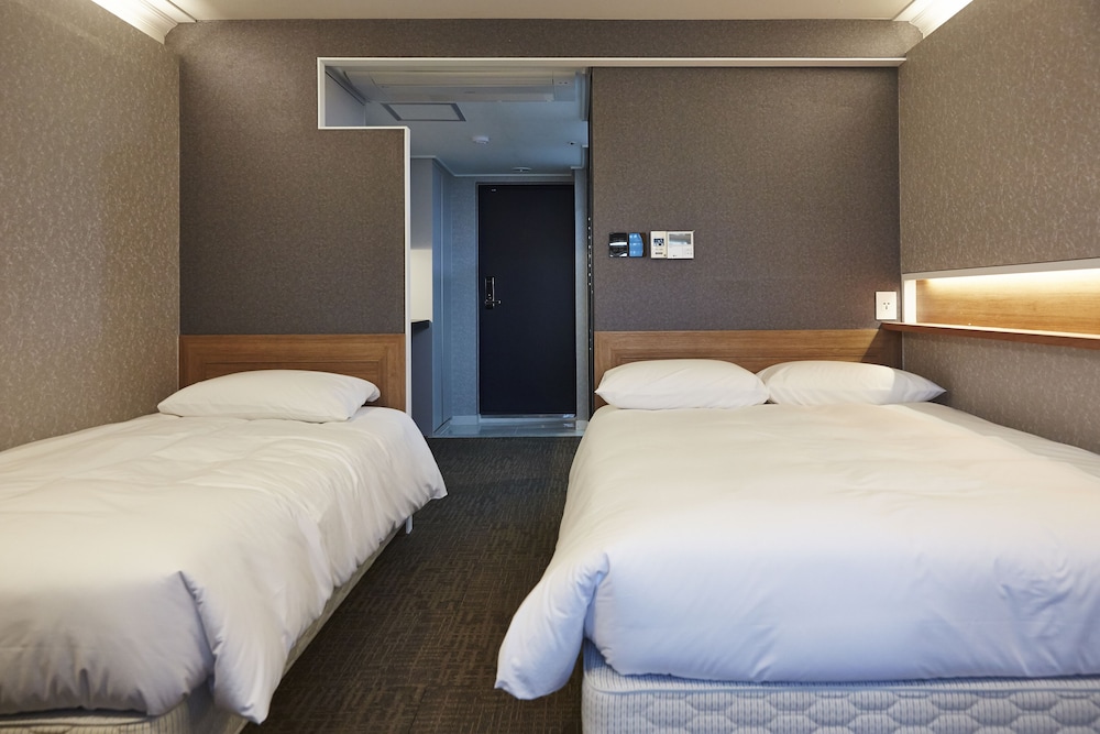 royal square hotel seoul