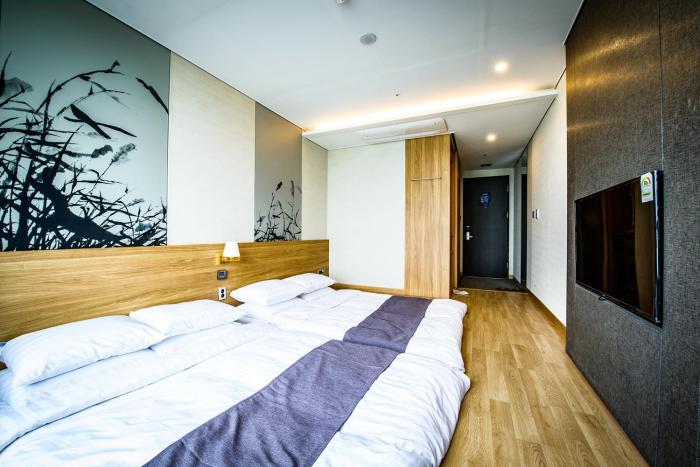 utop ubless hotel jeju hamdeok