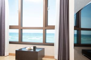 utop ubless hotel jeju hamdeok