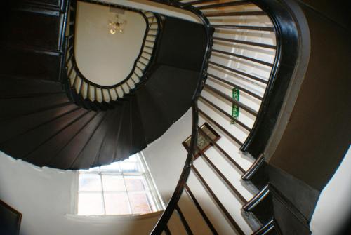 Bank House Hotel,Stafford>>Birmingham,3 star