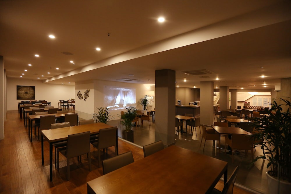 palgong emillia hotel