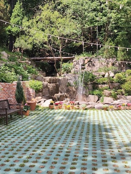 palgong emillia hotel