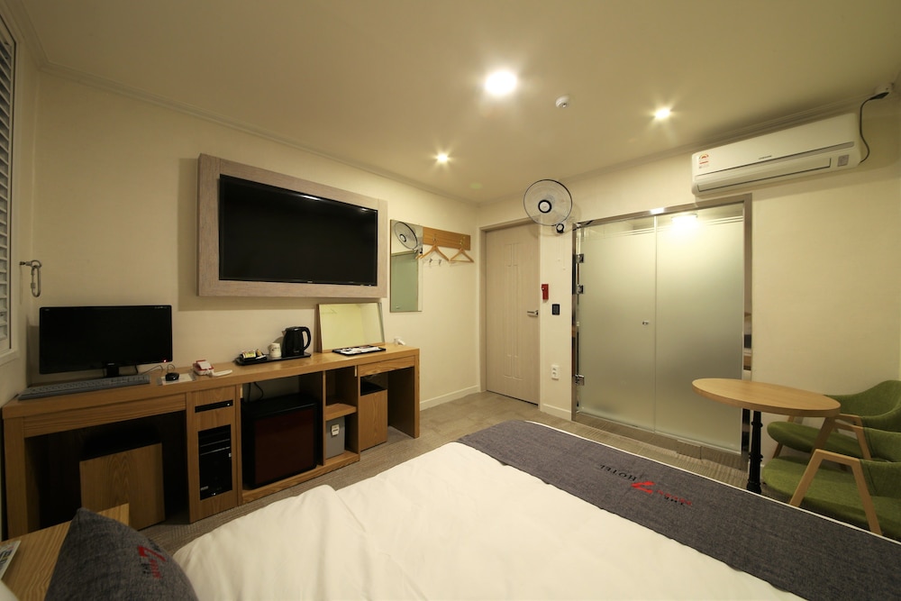 pohang jukdo market the seven