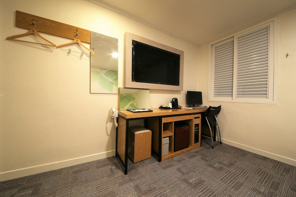 pohang jukdo market the seven