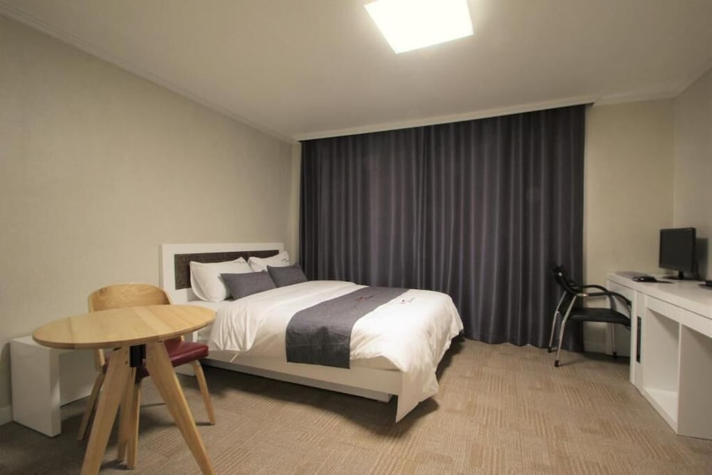 pohang jukdo market the seven