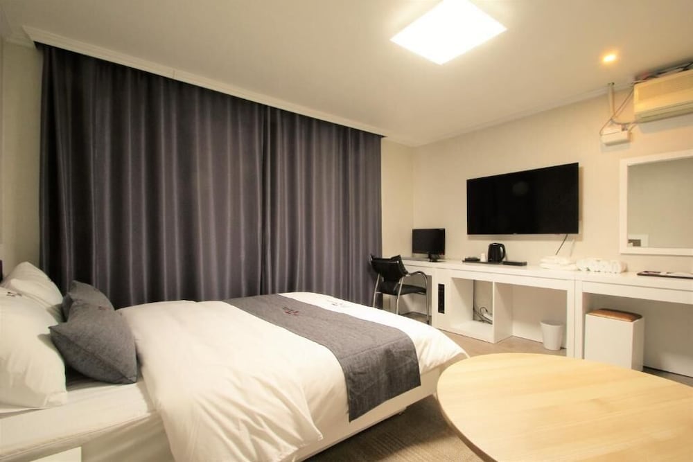 pohang jukdo market the seven