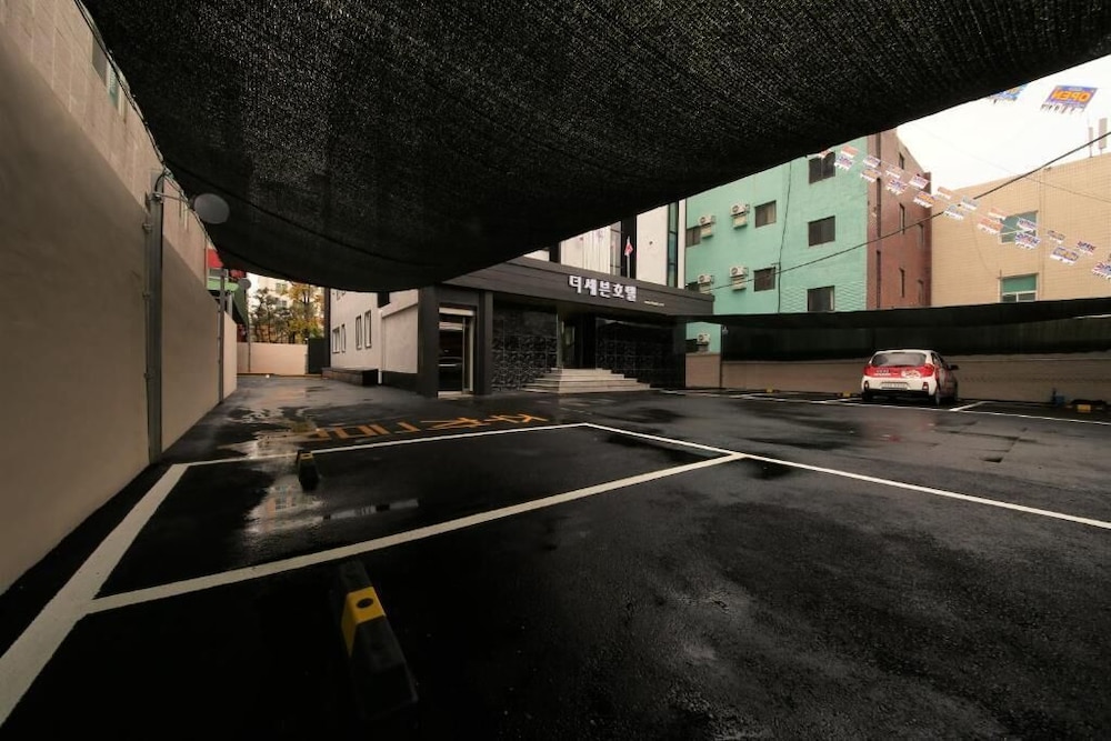 Pohang Jukdo Market The Seven,Pohang-Si>>Pohang,3 star