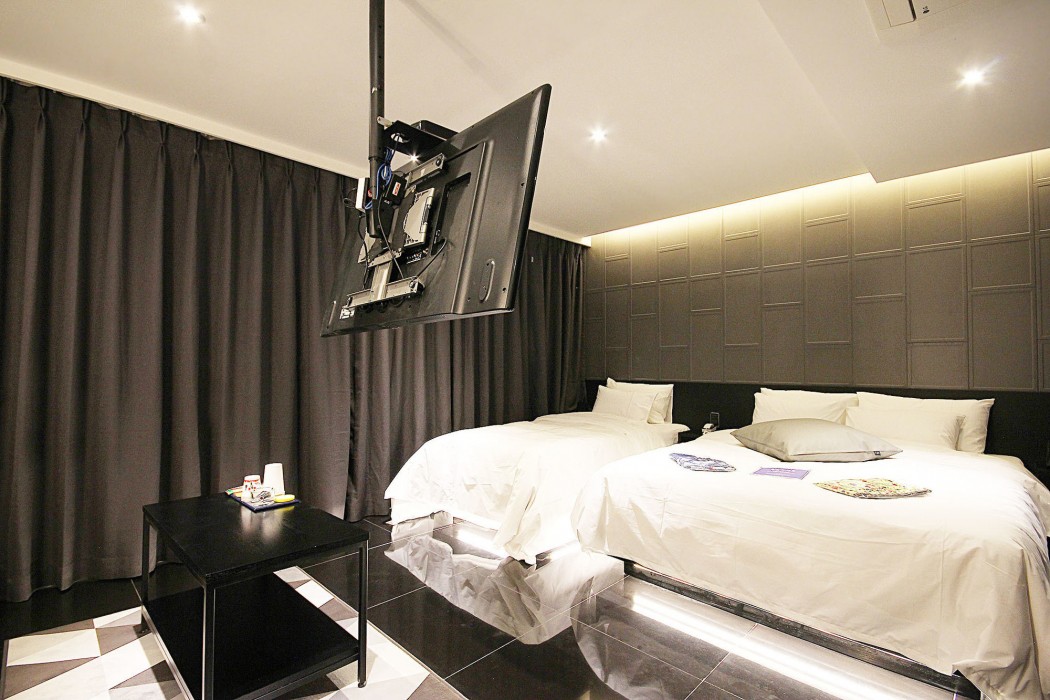 Hotel Yaja Sasang Terminal,Near Samnak Eco Park,2 star