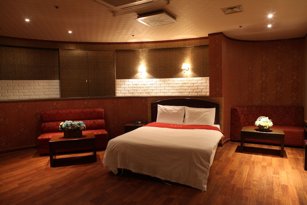 king hotel