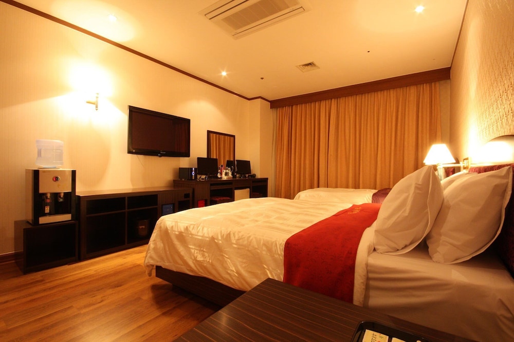 king hotel