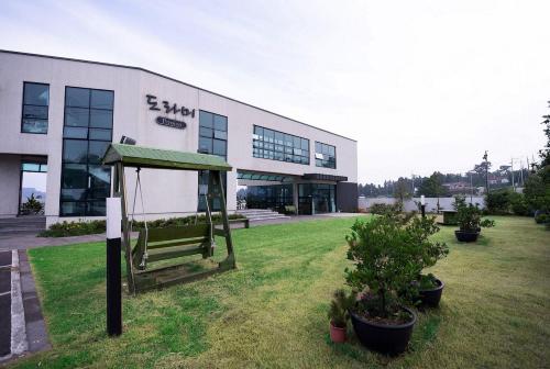 seogwipo dorami pension