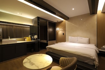 hotel yeogiuhtte daegu station