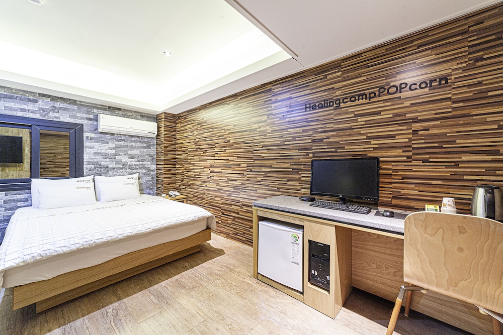 busan station popcorn hotel