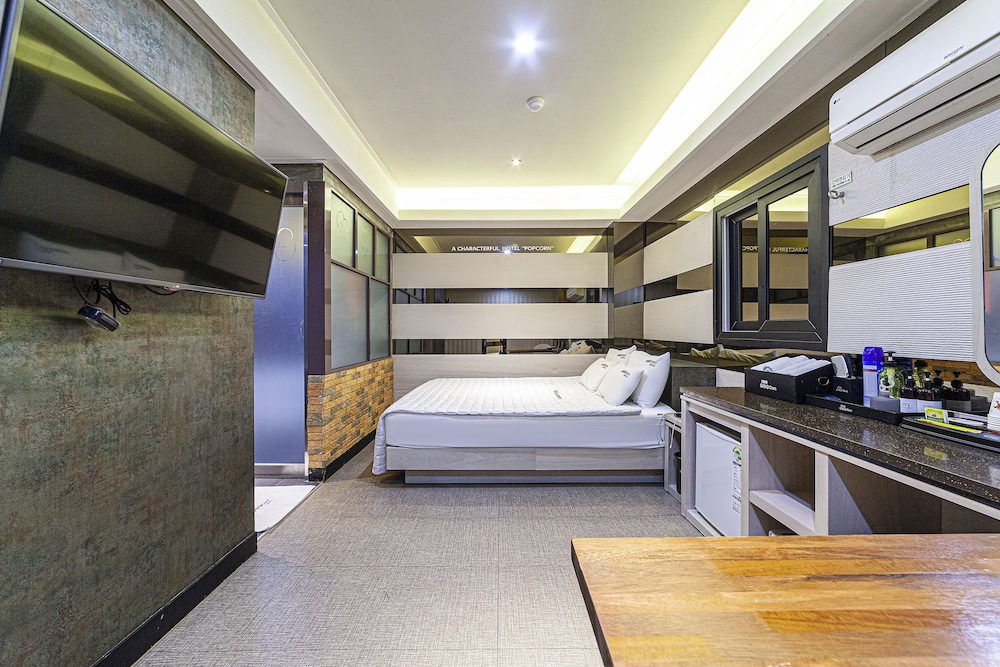 busan station popcorn hotel