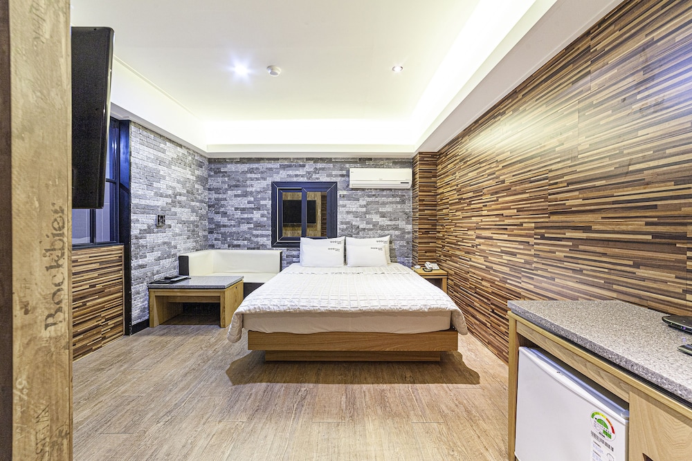 busan station popcorn hotel