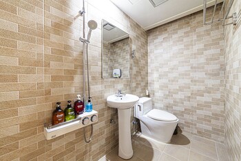 busan station popcorn hotel