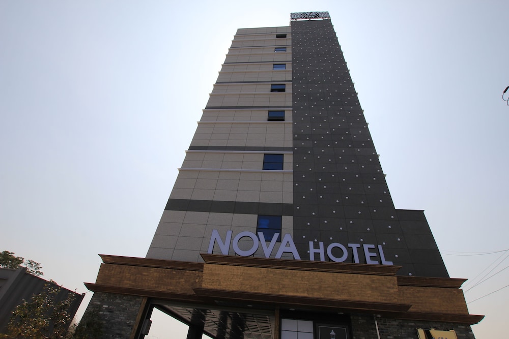 nova hotel