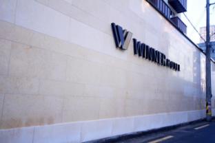winner hotel