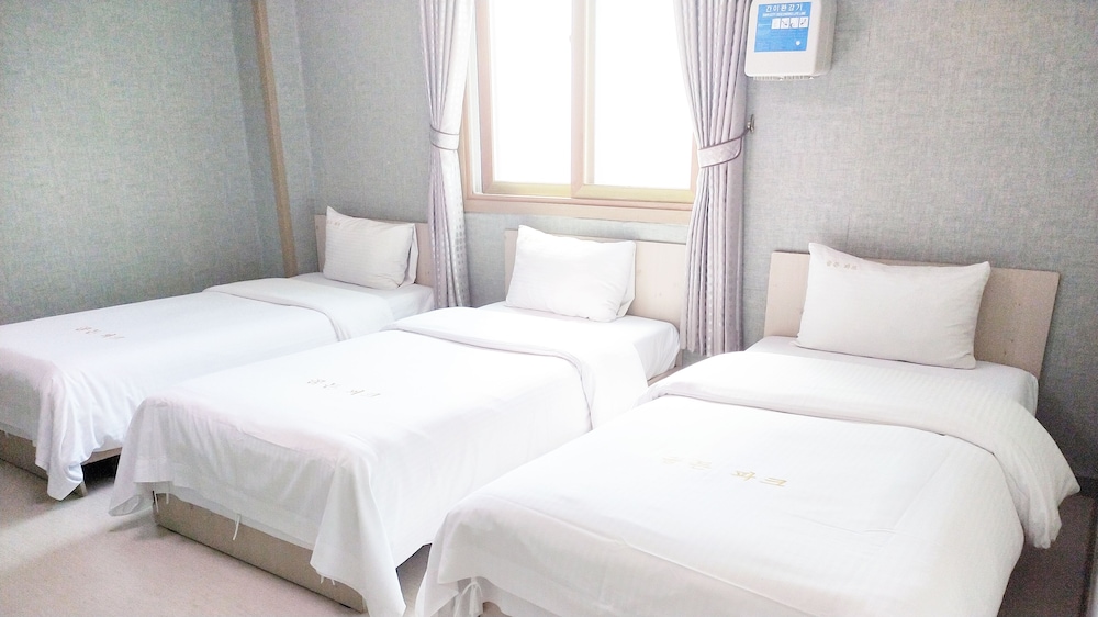 golden park hotel