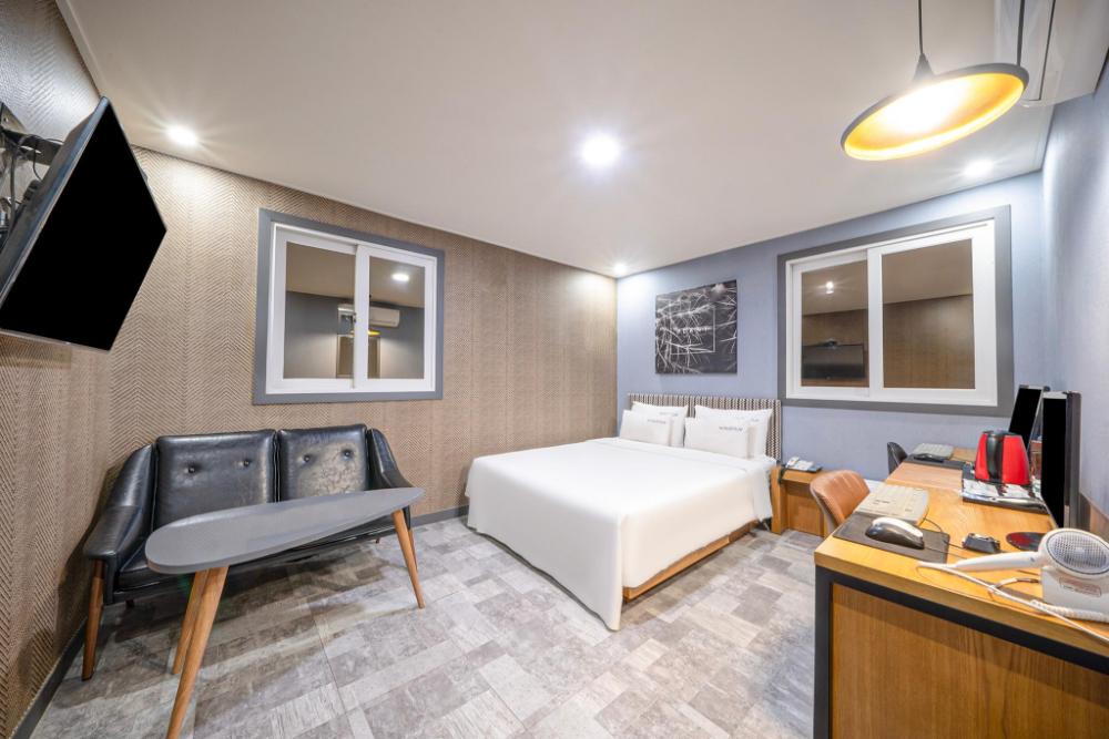 pohang play hotel