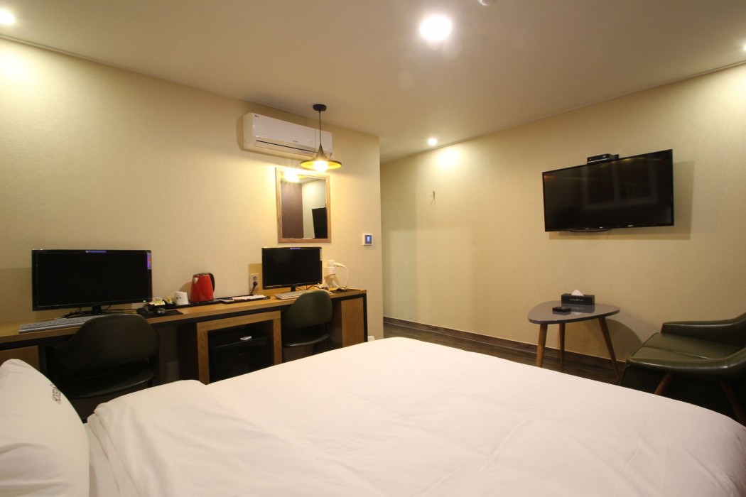 pohang play hotel
