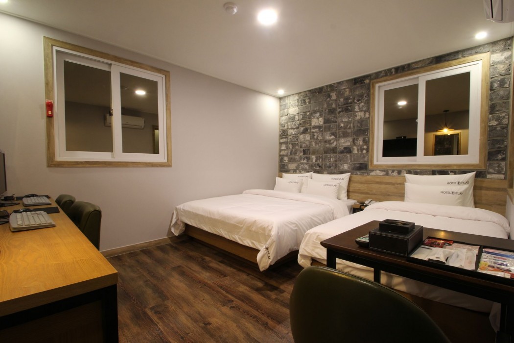 pohang play hotel