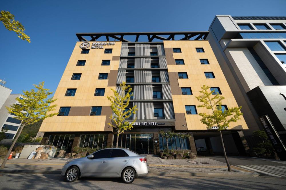 brown dot hotel daegu hyukshin doshi