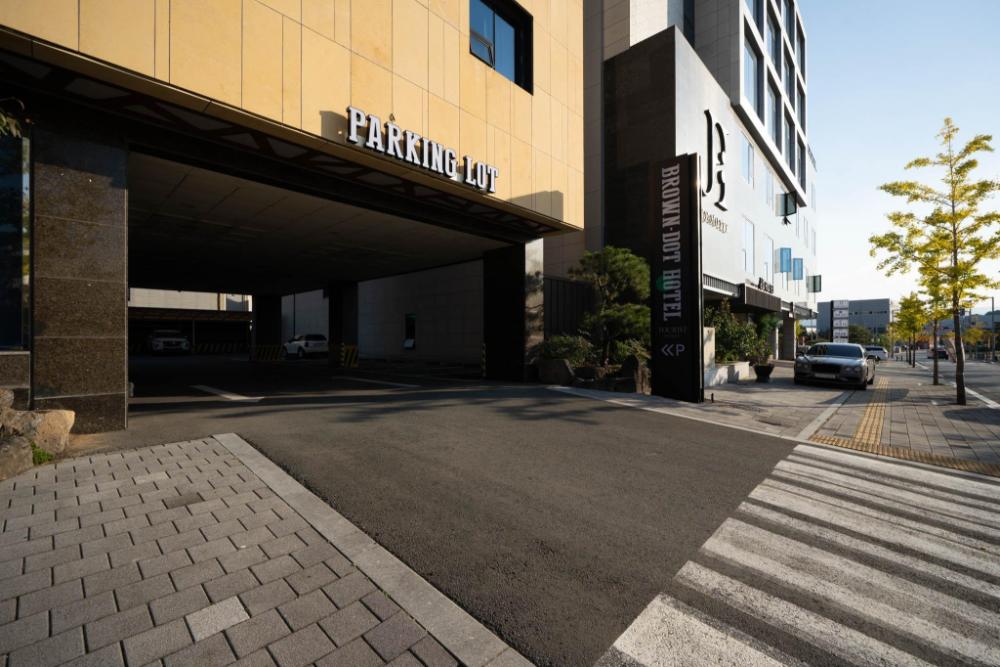 brown dot hotel daegu hyukshin doshi