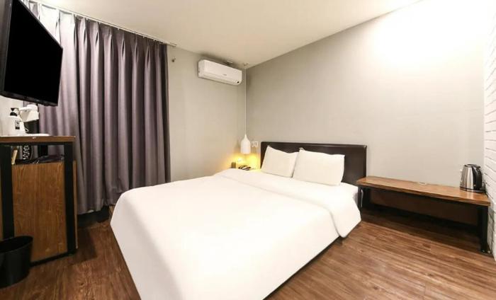 no 25 hotel