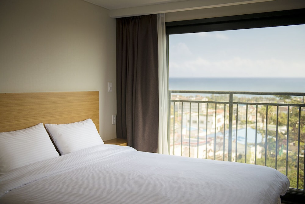 w ocean pension